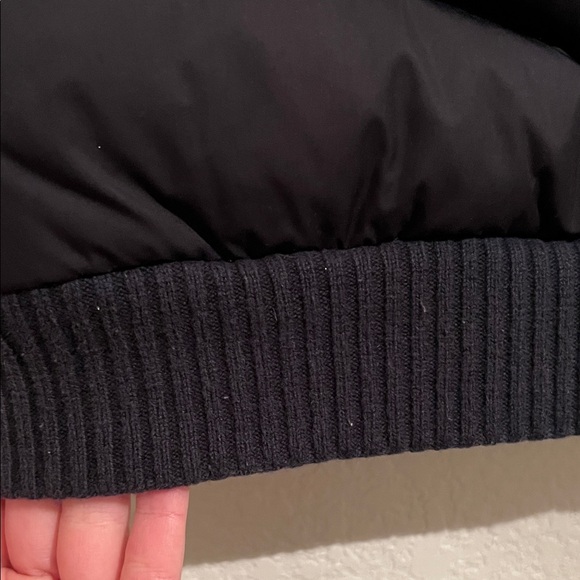 GAP Women’s Black Button Front Down Fill Puffer Vest - Small - Y2K - Picture 11 of 12